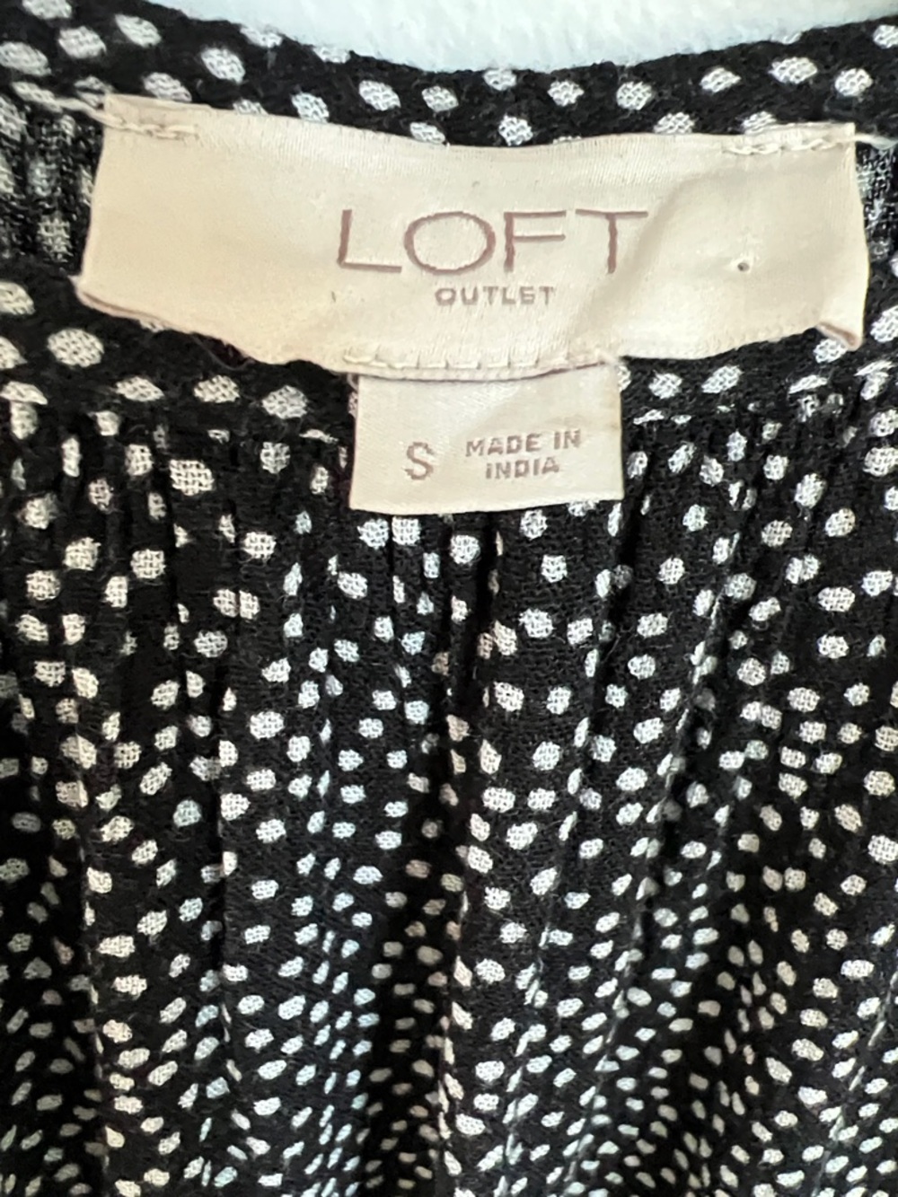 LOFT | Black & White Dot Short Flutter Sleeves Office Blouse Style #612187 Small - Picture 3 of 17